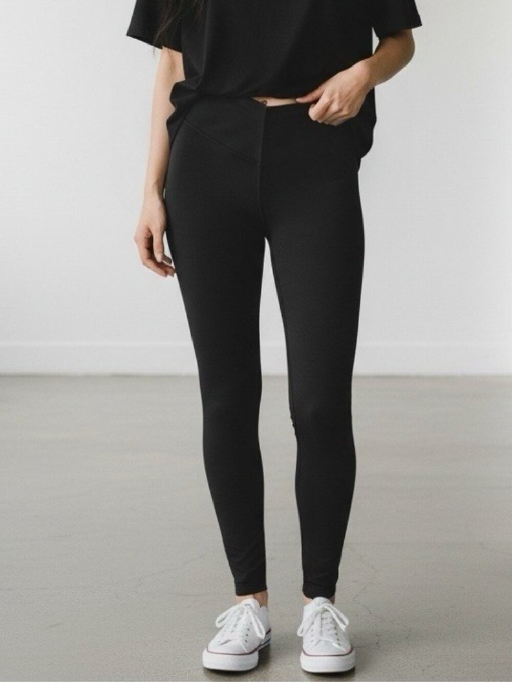 Lululemon Women’s Black Leggings Yoga Pants Size 2 Sporty Gym Athletic